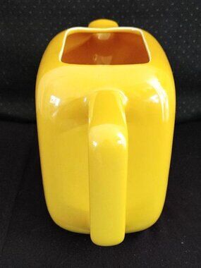 Retro 60's 70's Whiskey Water Pub Pitcher Yellow Jug Easy Fill & Pour 4 Cup USA